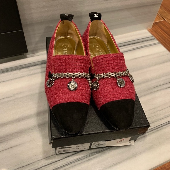 Chanel charms loafers flats 38.5 8 8.5 - Picture 3 of 7